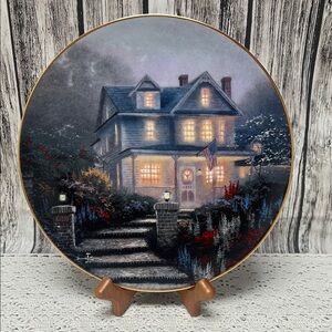 Thomas Kinkade limited edition collector’s plate “Home is Where the Heart is”
